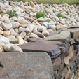 Andezit A52 murovací kameň