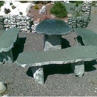 kamenné sochy a stavby z kameňa
