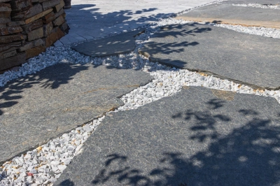 K88 Kvarcit platne ako šľapáky do záhrady 2